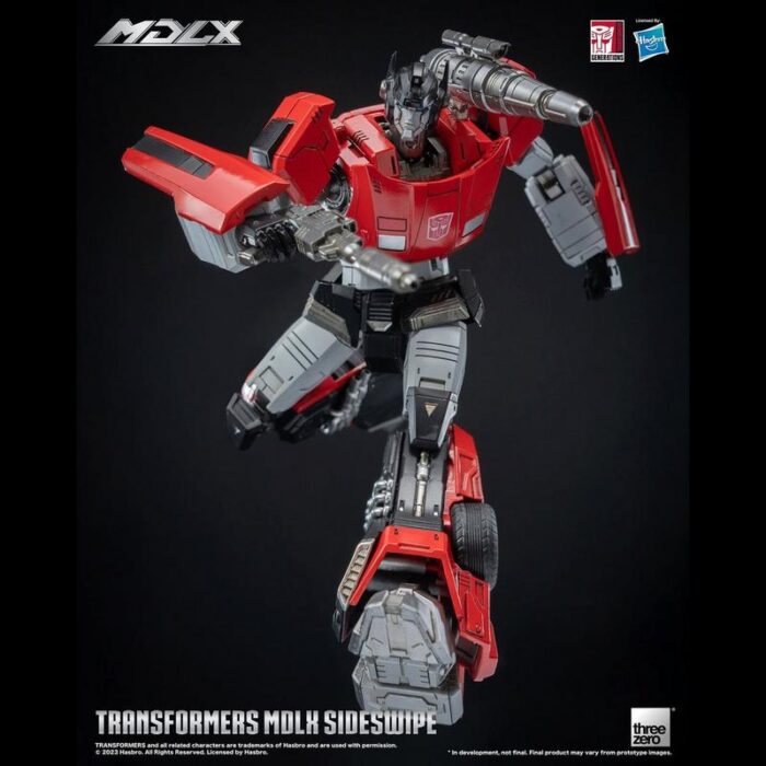 HPK0300000_Transformers_MDLX_Sideswipe_11_pos11_withclip.jpg